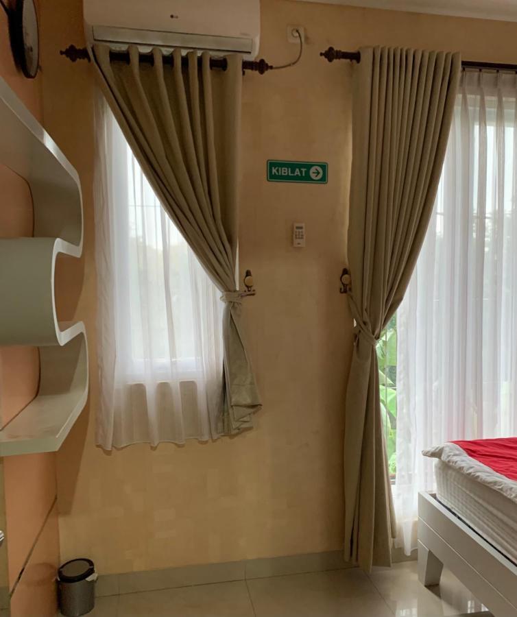Platinum Setramurni Guest House Bandung 3Br Extérieur photo