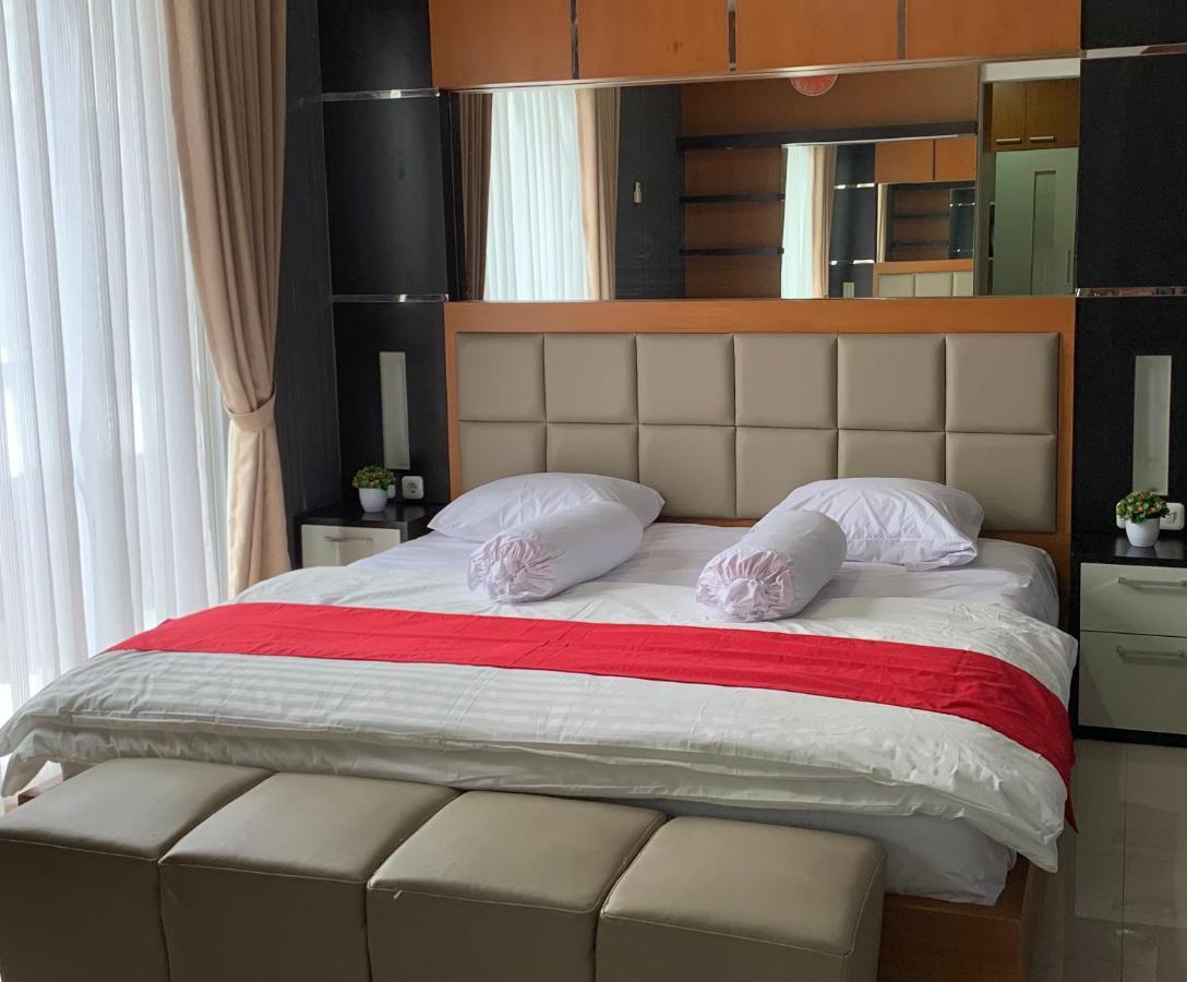 Platinum Setramurni Guest House Bandung 3Br Extérieur photo