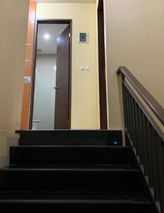 Platinum Setramurni Guest House Bandung 3Br Extérieur photo